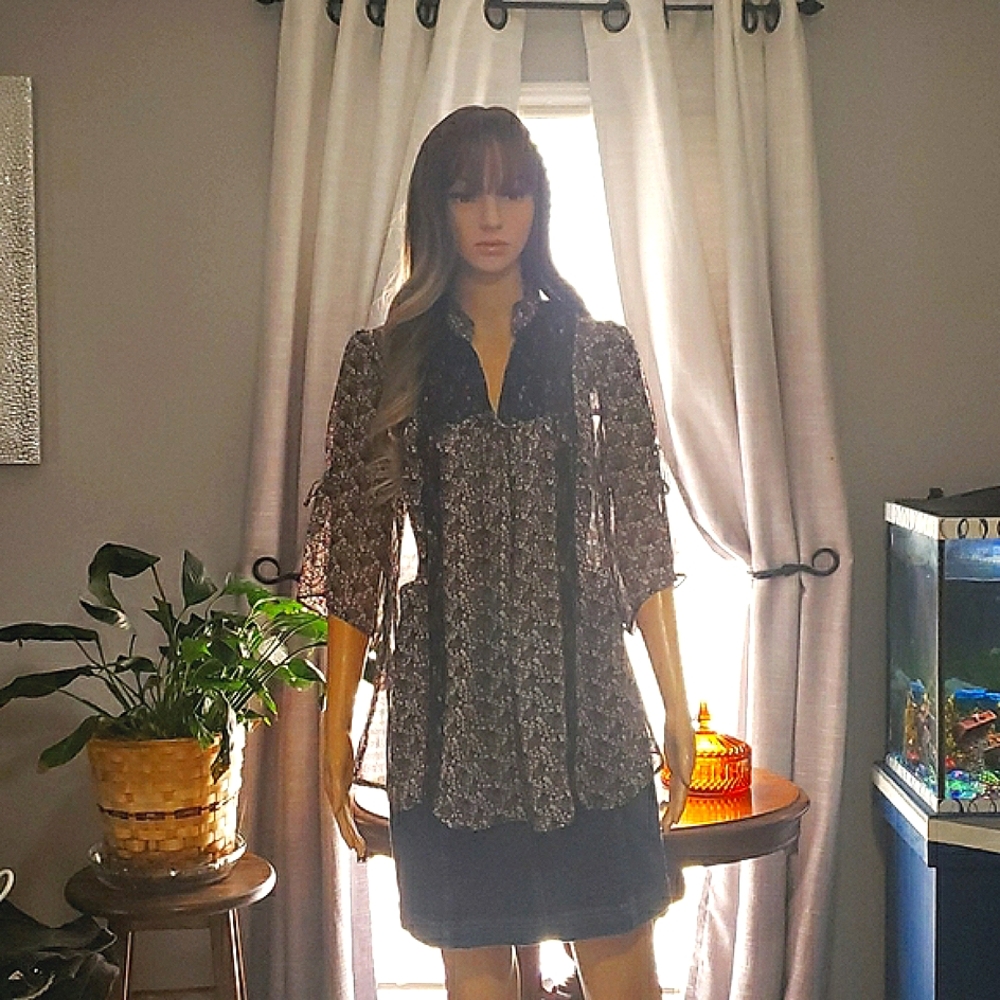 Loop sheer floral boho top size 9/11